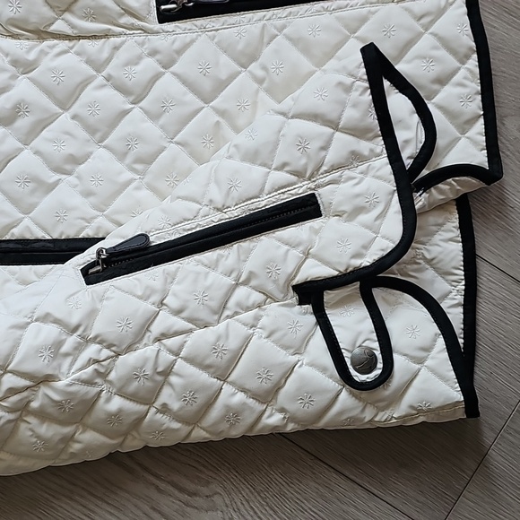 Eddie Bauer Goose Down Diamond Quilted Snowflake Embroidered Vest, Small / SP - Picture 9 of 15